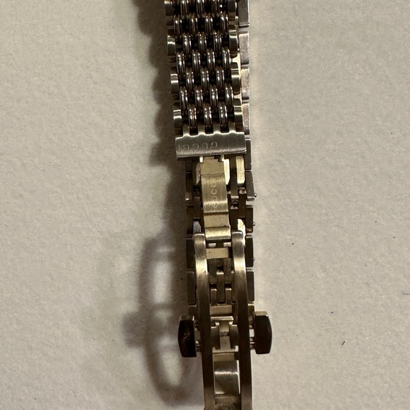 Ladies' Gucci G-Timeless with Bee Slim Silver Dial Gold-Tone Watch, 29mm - Picture 9 of 14